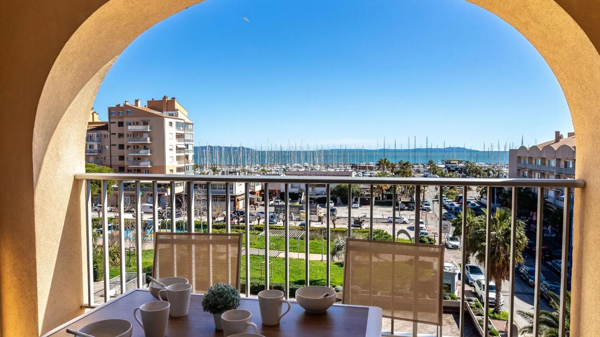 Apartment Studio Port De La Gavine-31 By Interhome Hyeres